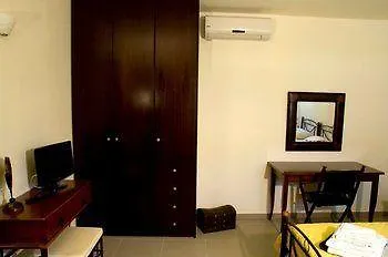 Kokkini Paparouna Hotel 4*