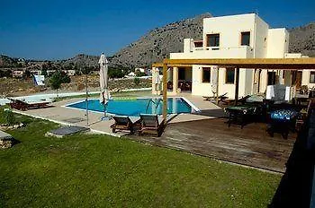 Kokkini Paparouna 4* Λίνδος